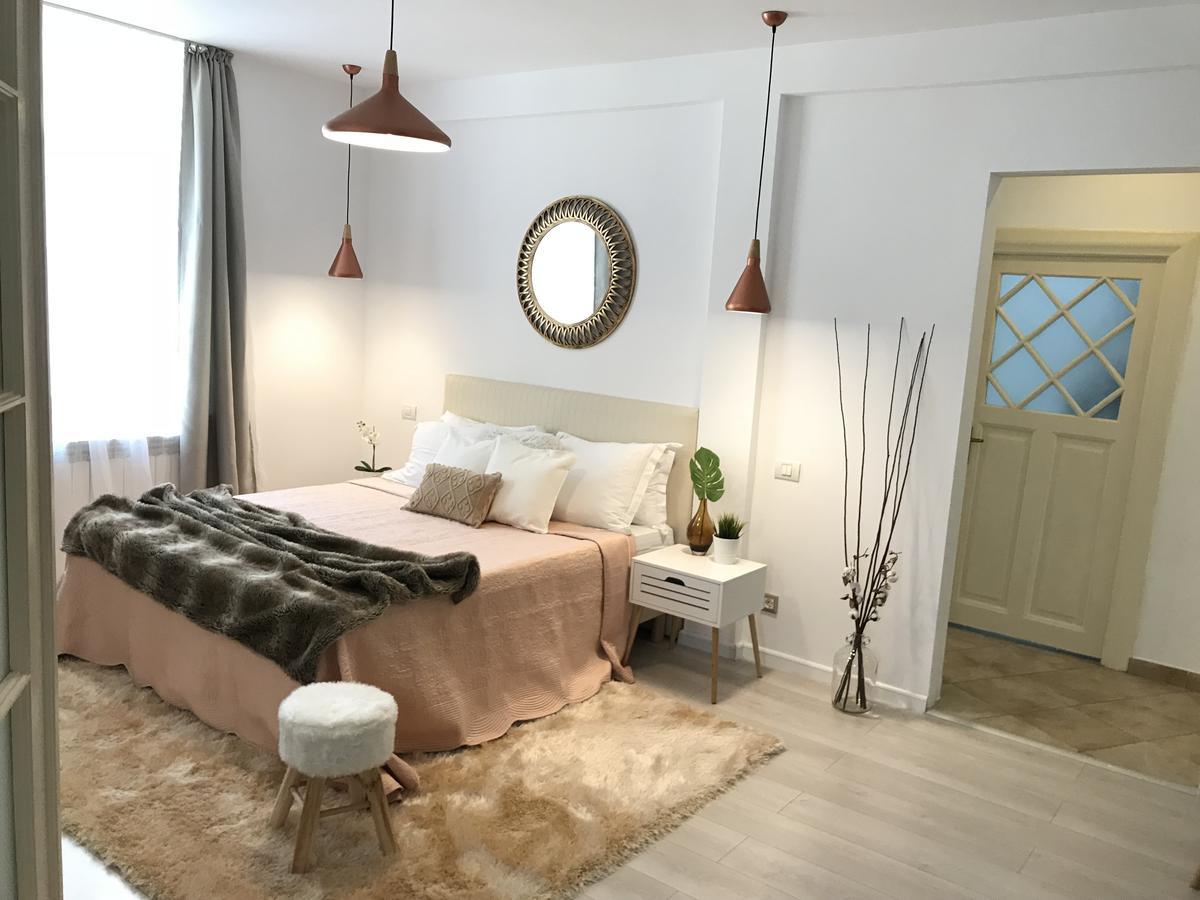 Metropole Apartments Invilla Old City Bukurešť Exteriér fotografie