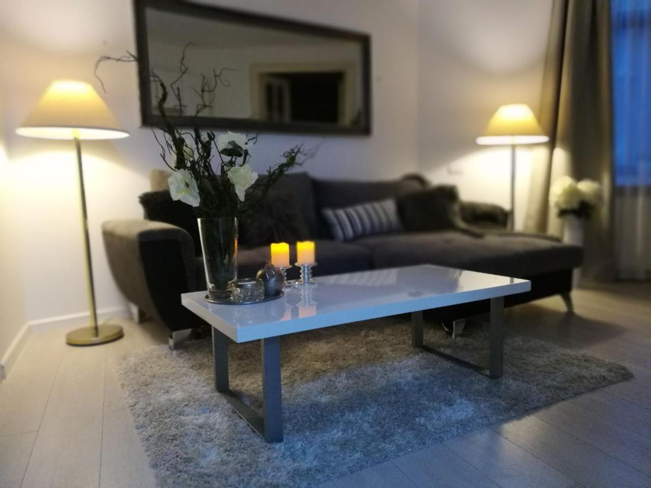 Metropole Apartments Invilla Old City Bukurešť Exteriér fotografie