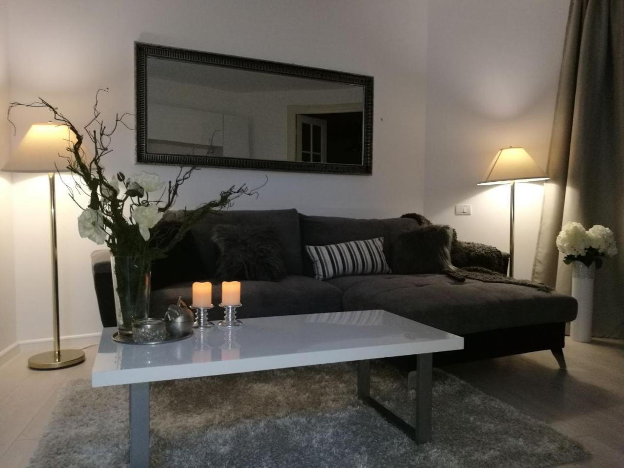 Metropole Apartments Invilla Old City Bukurešť Exteriér fotografie